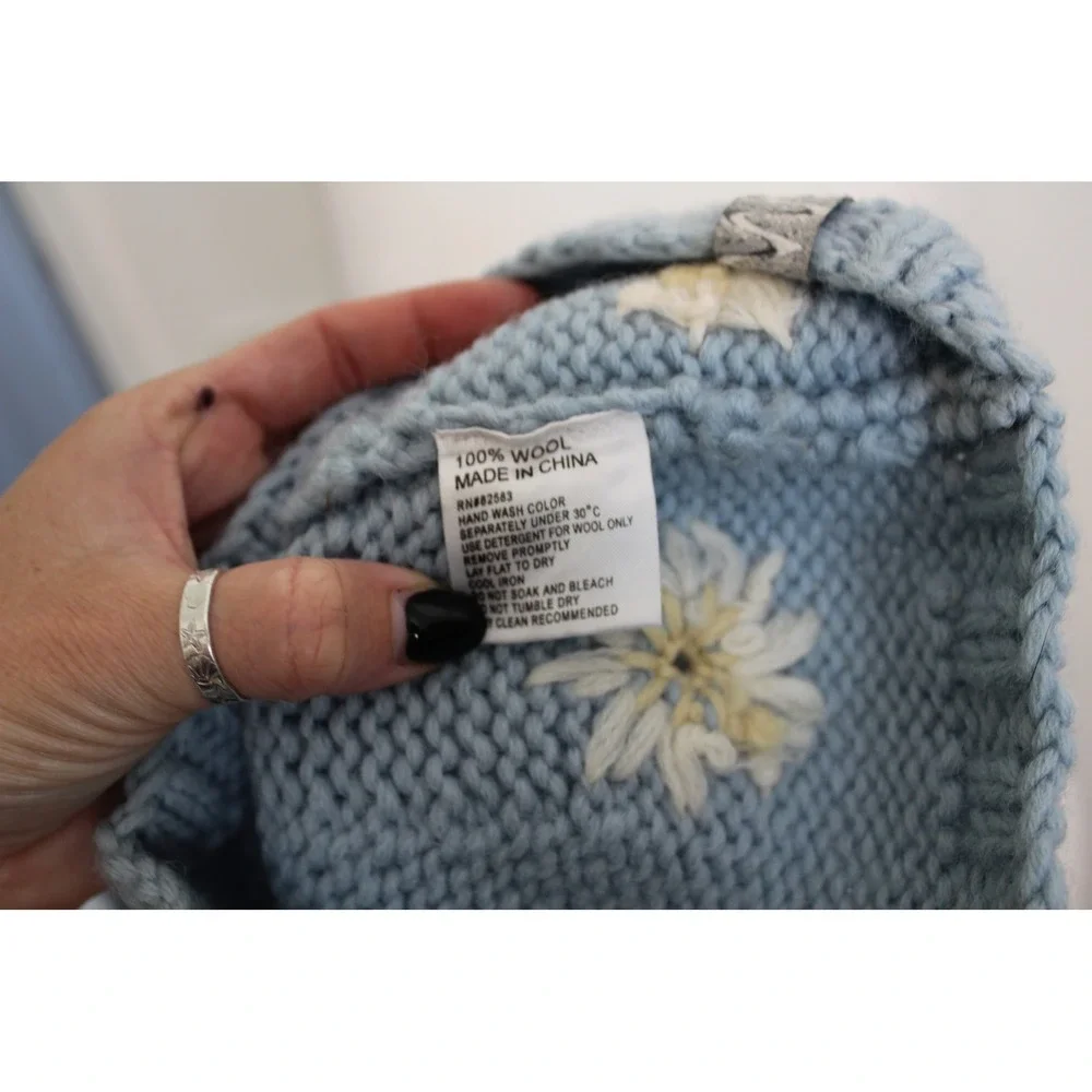 Blue 100% Wool Chunky Knit Daisy Floral Beanie Winter Hat Embroidered‎